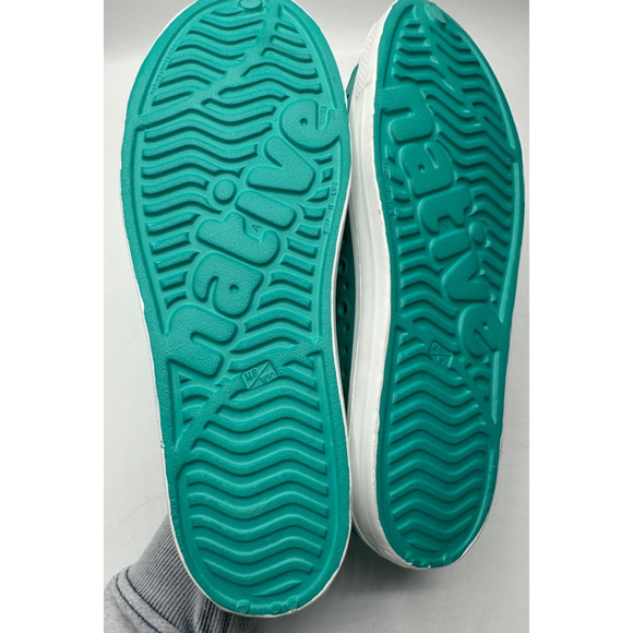 NWOT Native womens 10 mens 8 Jefferson perforated casual slip on shoes Green - Picture 4 of 4